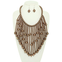 PEARL FRINGE BIB NECKLACE SET